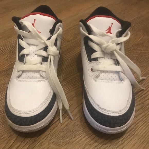 Air Jordan 3 Retro SE Fire Red Denim size 2 (PS) - Picture 3 of 10